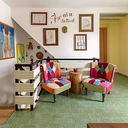 Mama Minka Hotel *